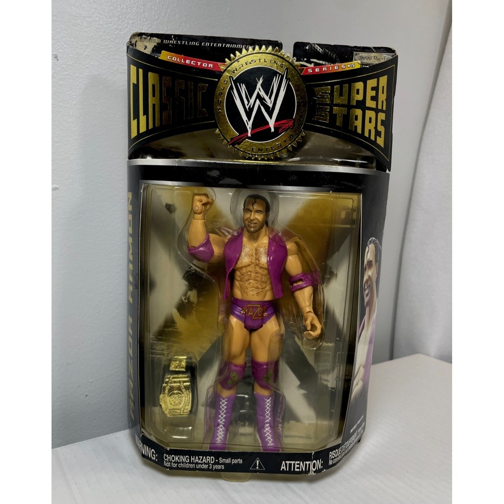 WWE WCW Razor Ramon Classic Superstars World Wrestling Entertainment Figurine